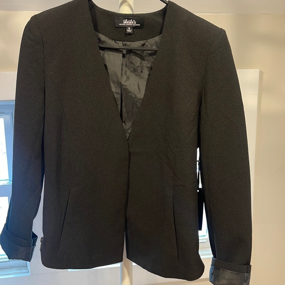 NWT- Lulu’s Making My Way to You Black Blazer, Size Small